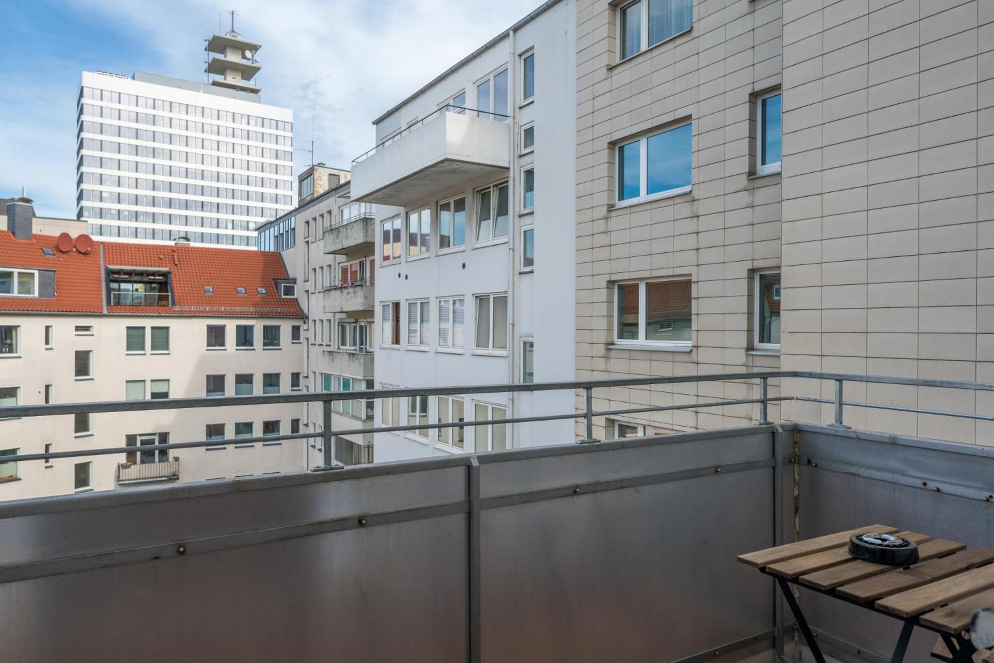 Homely-Apartment Manhattanart, Zentral, Parkplatz, Billard,Ps4, Dart, Balkon Bielefeld Exterior photo